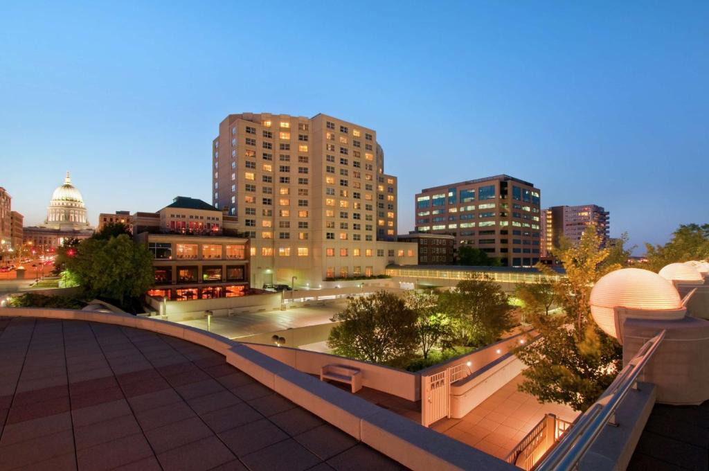 Madison Hotel | Hilton Madison Monona Terrace