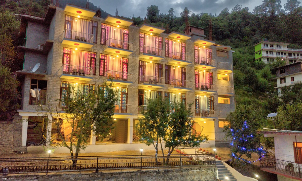New Manali Hotel | Himalayan Apple Zone Hotel