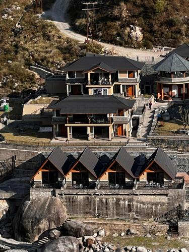 Jia Hotel | Himani Hill View Retreat