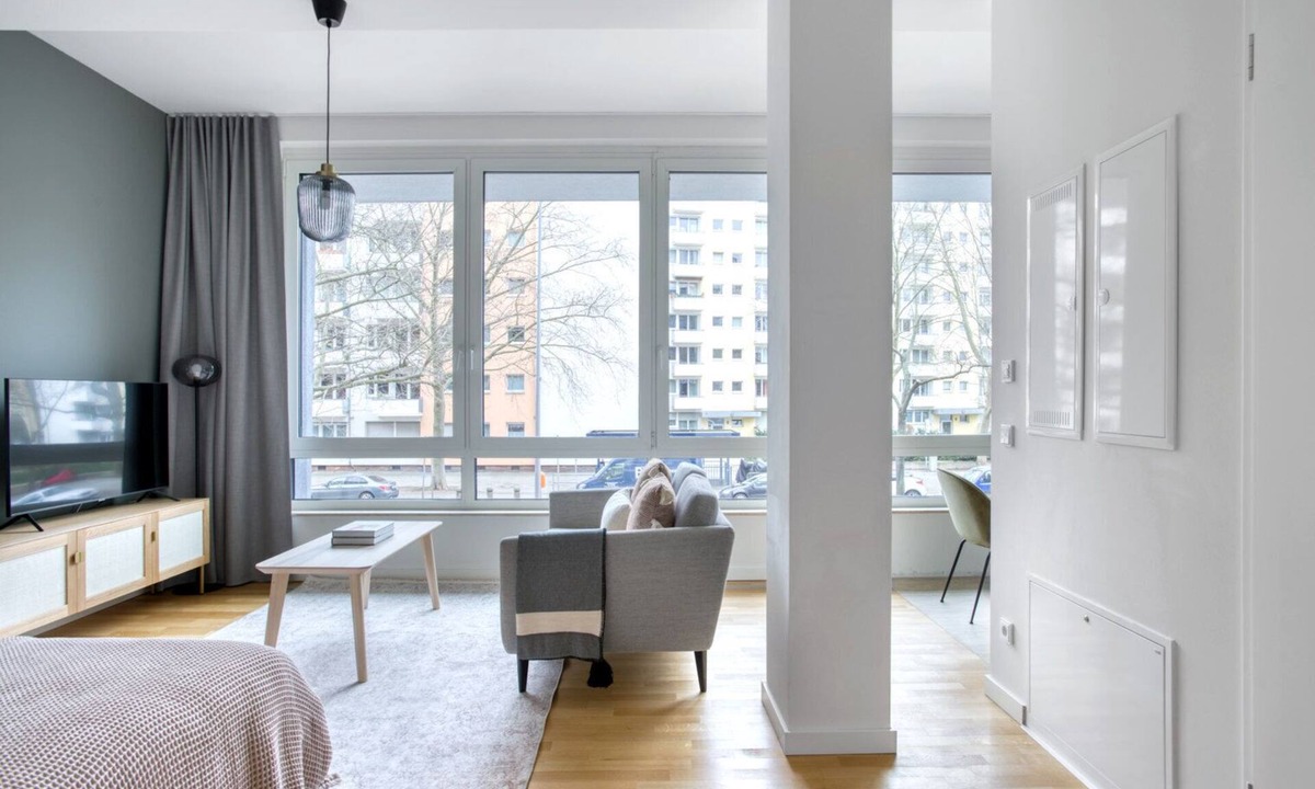 Wilmersdorf Apartment | Hip Charlottenburg Studio near KaDeWe & Kurfürstendamm, by Blueground