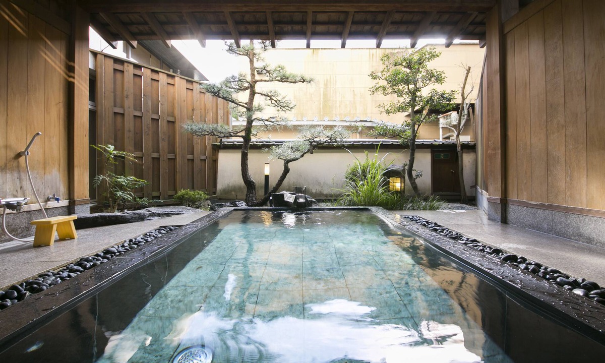 Gamagori House | Hiranoya