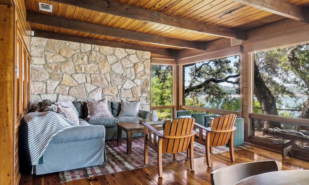 Eck Lane on the Lake Cabin | Historic 5BR | Lakefront Cabins with Dock | Fire Pit