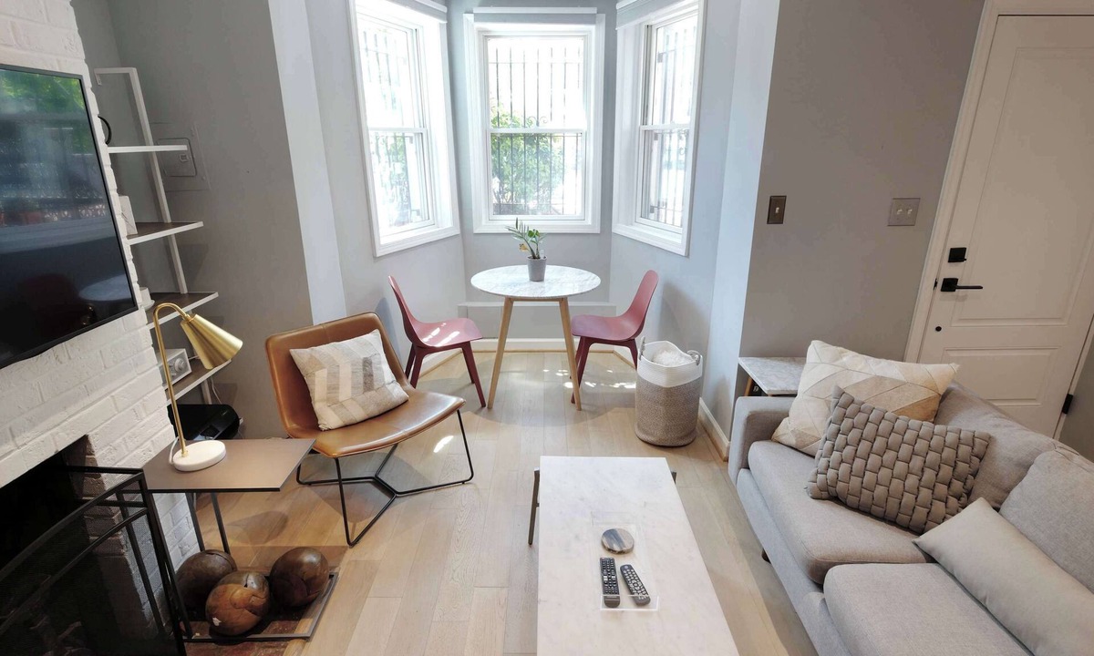 Stanton Park Apartment | Historic Capitol Hill Flat - Sleeps 2