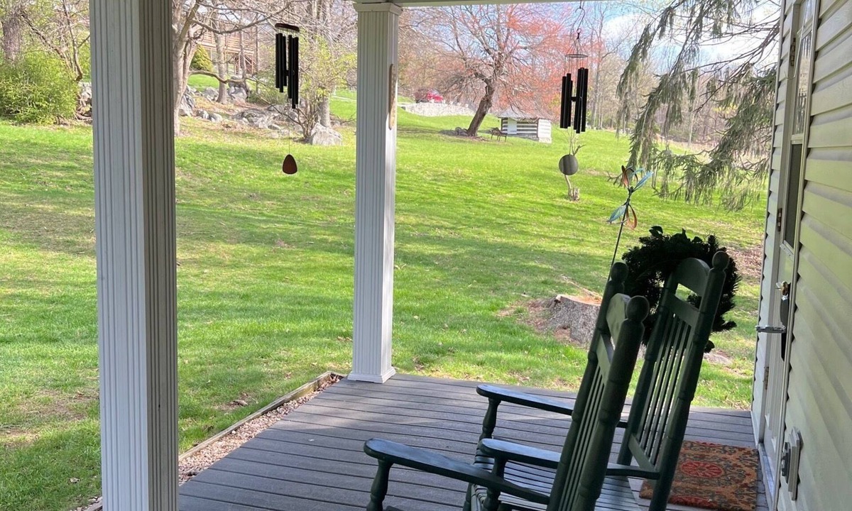 Blue Ridge Summit House | Historic farmhouse - scenic views, steeped in history