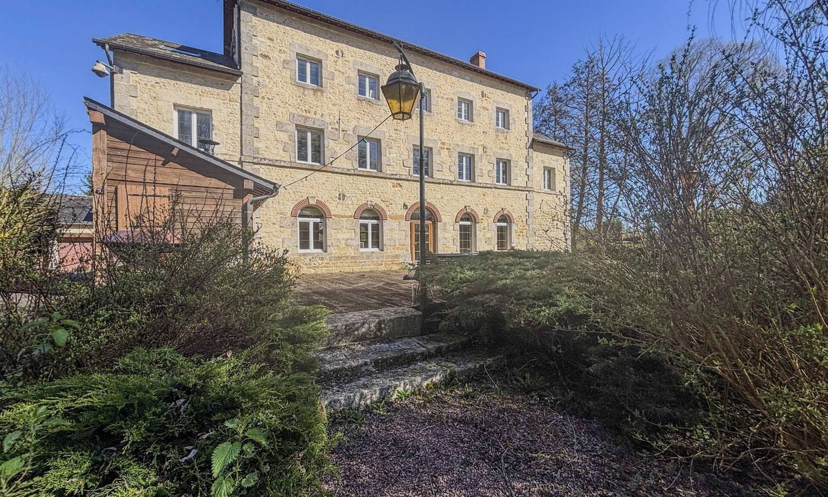 La Mesniere House | Historic mill in the heart of the Perche