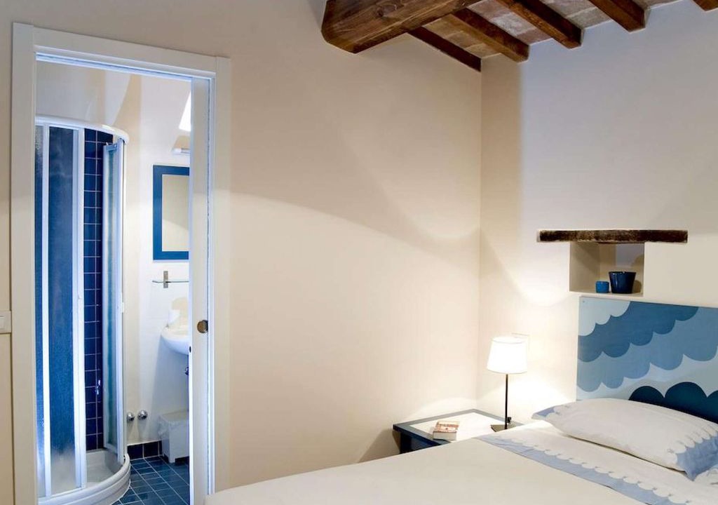 Loro Piceno Villa | Historic residence with swimming pool in the heart of the Marche hills up to 29 people