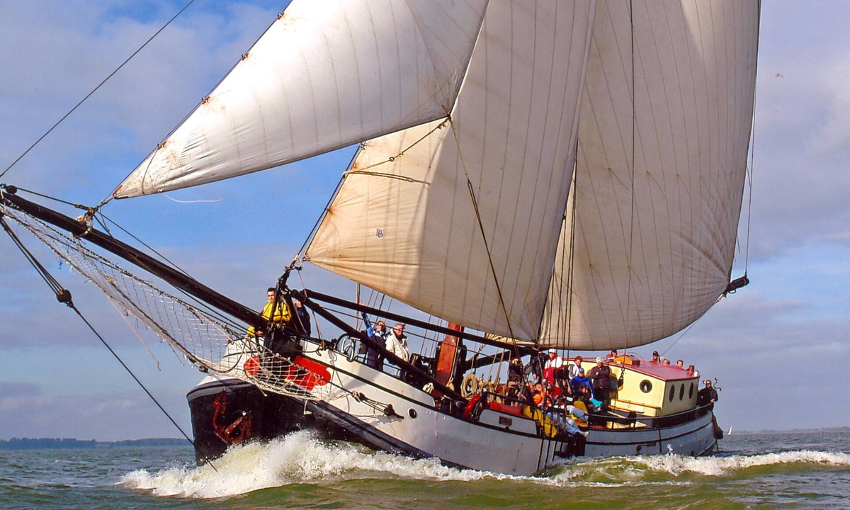 Weesp Boat Rental | Historic Sailing Barge Liberté, Amsterdam, Groups 20, From €77 p.p./night
