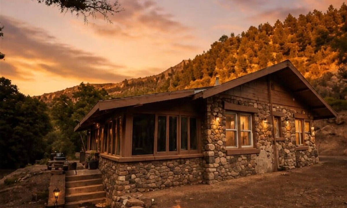 Globe House | Historical Ash Creek Canyon Mining Cabin Chrysotile, Arizona