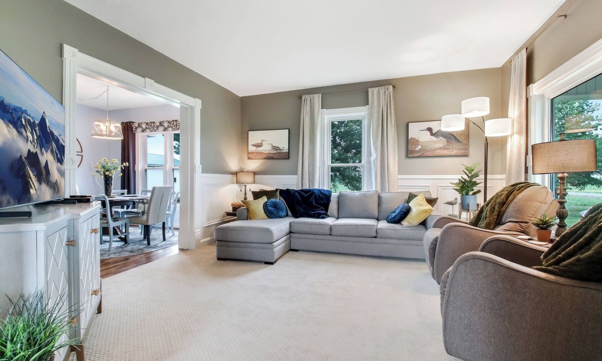 Bloomer House | Historical Luxury Country Farmhouse