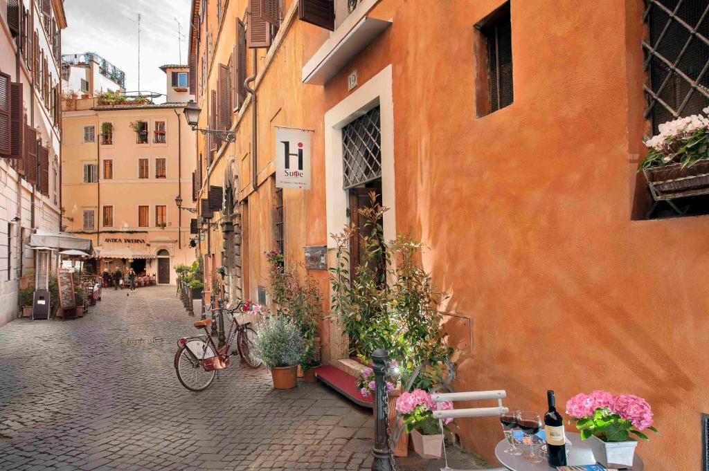 Rione V Ponte Apartment | HiSuiteROME - ApartHotel