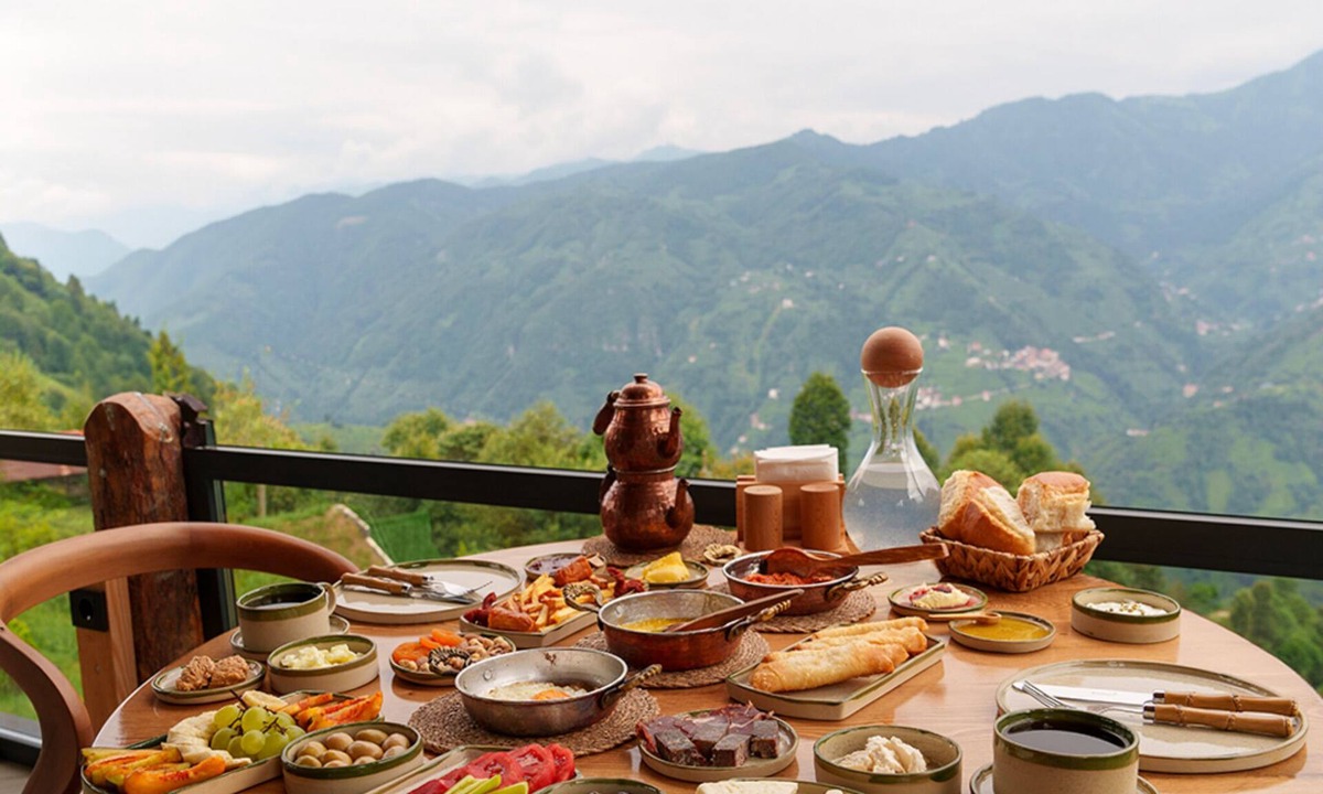 Rize Hotel | Hobbit Chalet