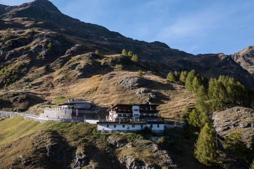 Moso in Passiria Hotel | Hochfirst Hotel