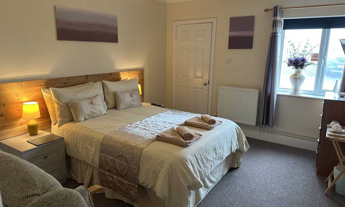 Minster on Sea Cottage | Hogwarts Bed and Continental Breakfast
