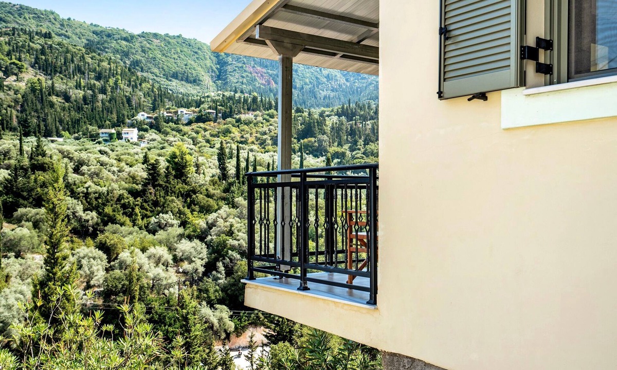 Agios Nikitas Apartment | Holiday Accommodation "Alkionides Apartment 3" with pine forest overlook