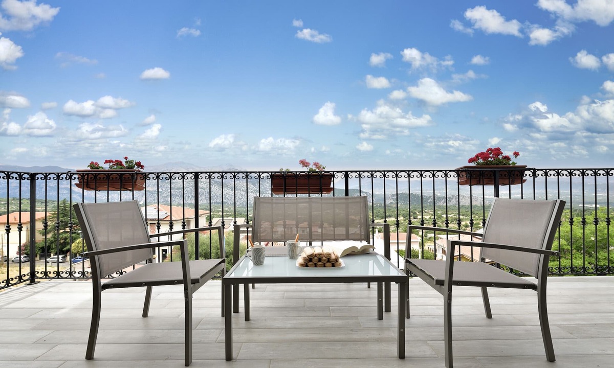 Dorgali Apartment | Holiday Apartment 'Dolcecasa' with Mountain View, Private Terrace & Wi-Fi