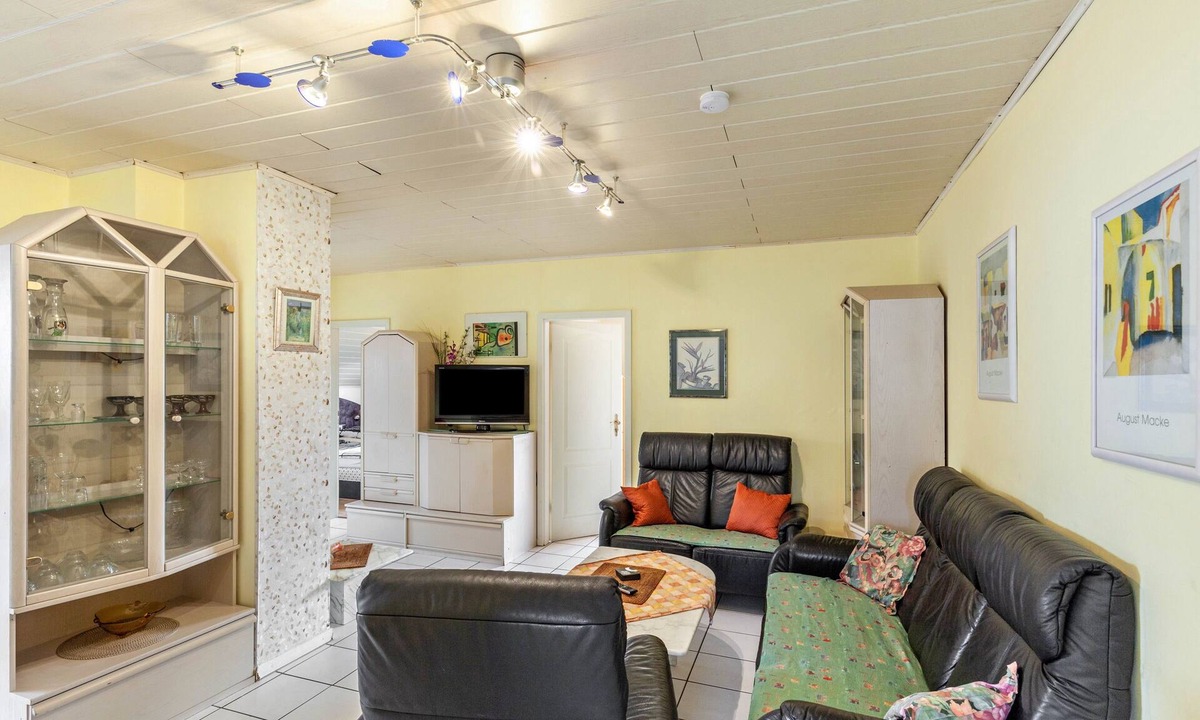 Wernborn Apartment | Holiday Apartment 'Gerlinde' with Shared Garden and Wi-Fi
