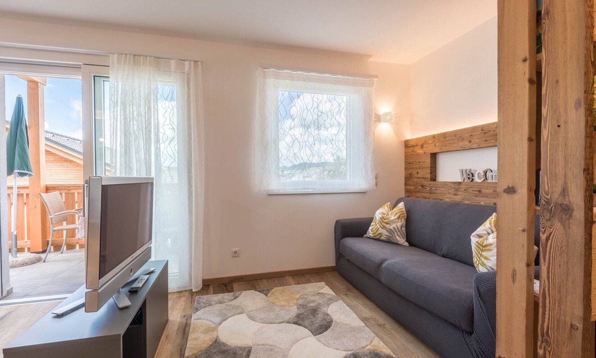 Fie allo Sciliar Apartment | Holiday Apartment "Roderer" with Mountain View, Wi-Fi, Balconies & Terrace