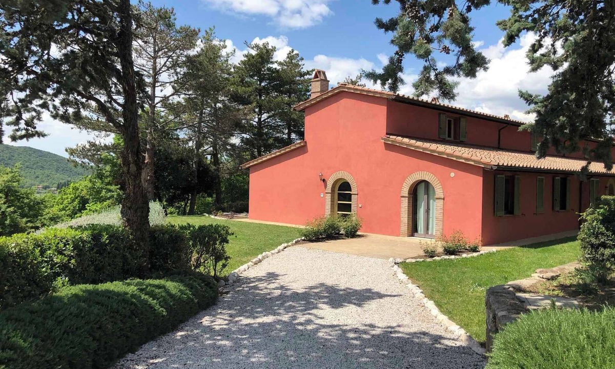 Trequanda Apartment | Holiday apartment with terrace, air conditioning and internet