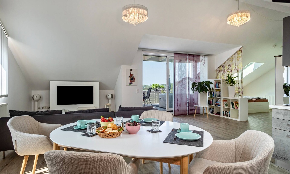 Kressbronn Apartment | Holiday Apartment "Loft Schwenck" with Lake View, Shared Terrace & Wi-Fi