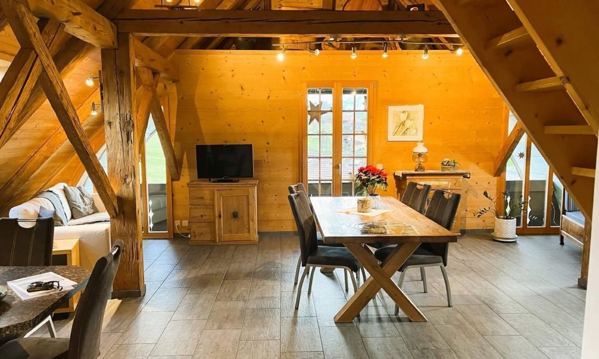 Hondrich Ski Chalet | Holiday flat Haus Itten cosy and rustic