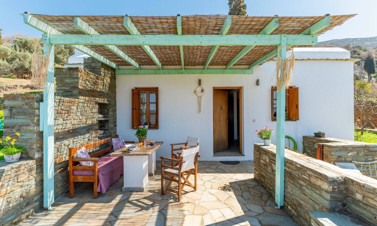 Katakoilos House | Holiday Home 'Archontiko Keli' with Mountain View, Wi-Fi and Air Conditioning