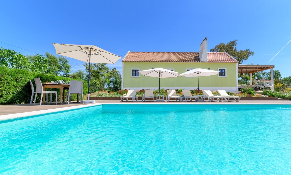 Grandola House | Holiday Home 'Celestial Melides Country House' with Private Pool, Private Terrace and Wi-Fi