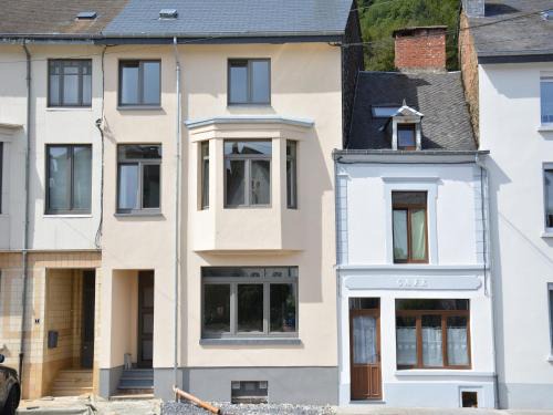 Bouillon House | Holiday Home in Bouillon with Terrace