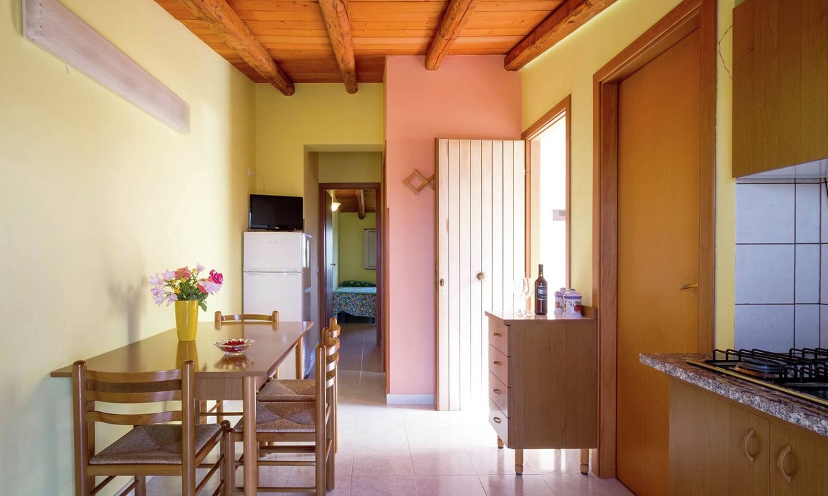 Sciacca House | Holiday Home in Sciacca with Pool & Garden