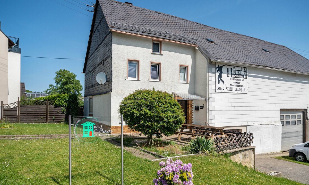 Gosenroth House | Holiday Home 'Mersche' with Private Terrace, Private Garden and Wi-Fi