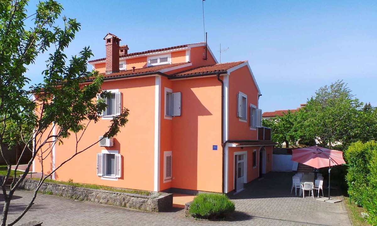 Presika House | Holiday home near the Old Town Labin