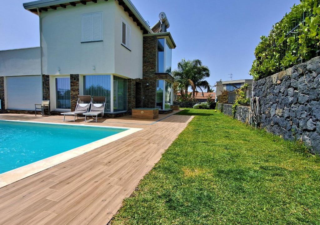 Mascalucia House | Holiday Home Villa Gloria Maria by Interhome