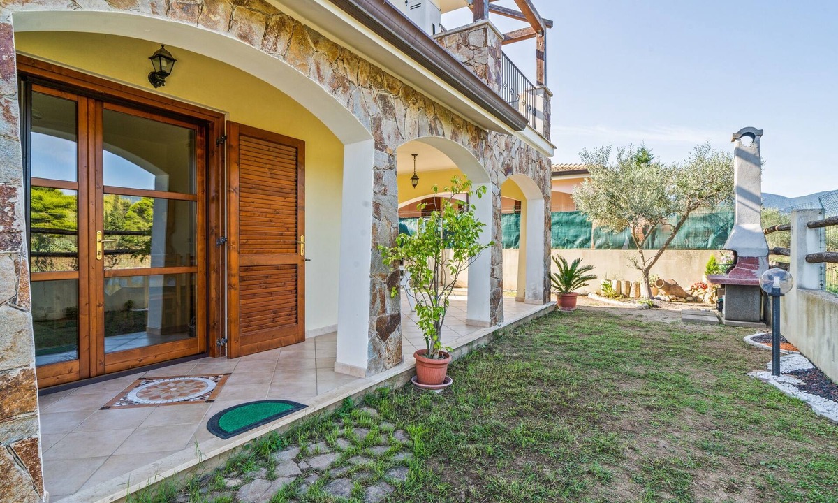 Castiadas House | Holiday Home Villamara with Terrace, Mountain View & Garden; Parking Available
