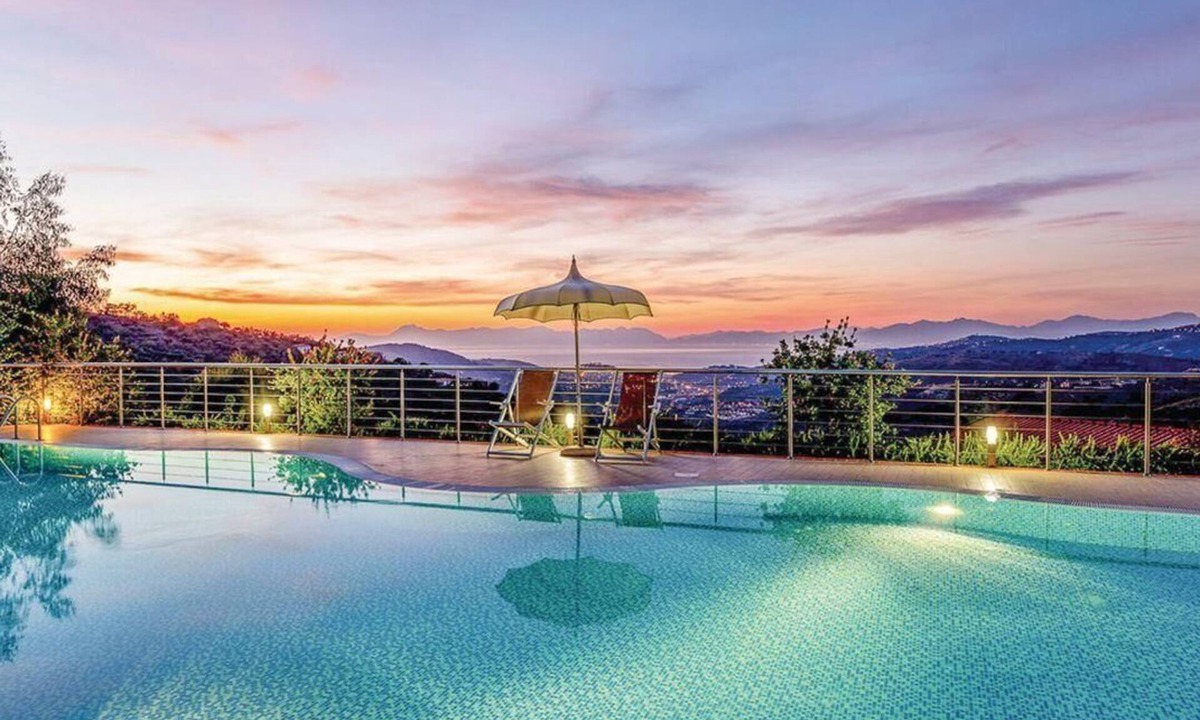 Laureana Cilento House | Holiday home with view and pool