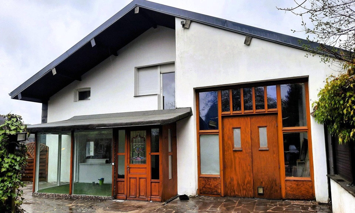 Schoenberg House | Holiday home with garden in Sankt Vith