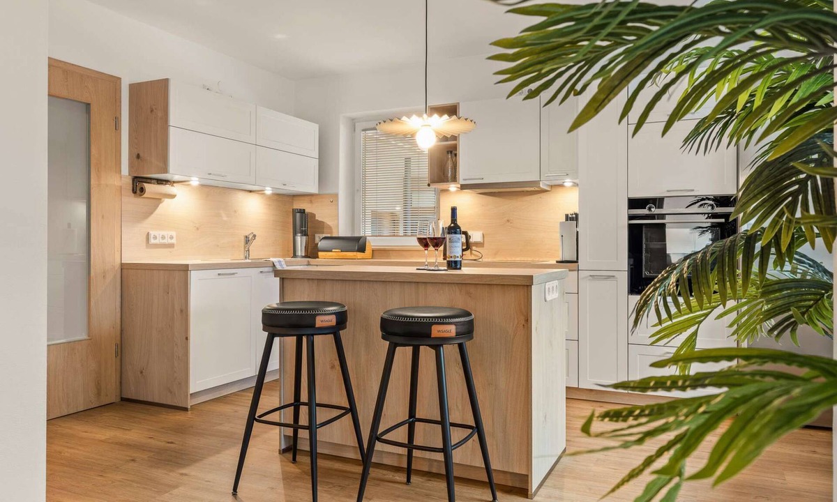 Ruhpolding House | Holiday home with terrace whirlpool, families welcome!