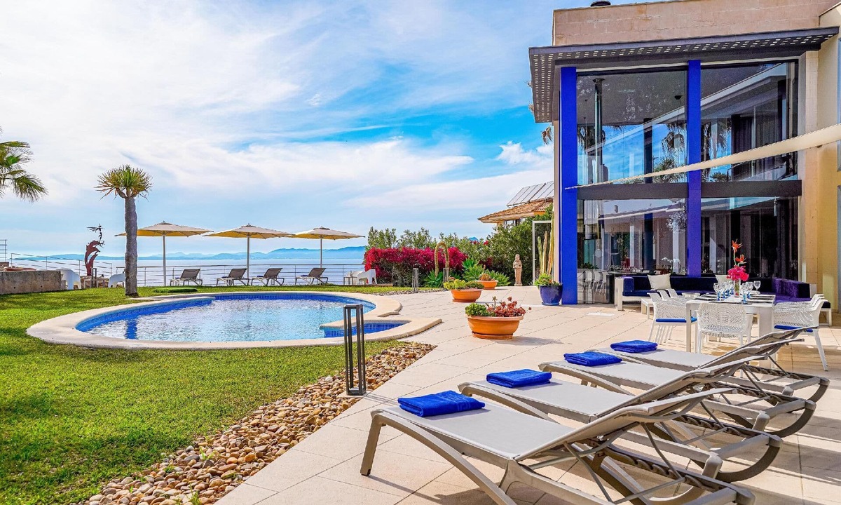 Badia Blava House | Holiday house Bahia Azul for 1 - 8 persons with 4 bedrooms - Holiday home