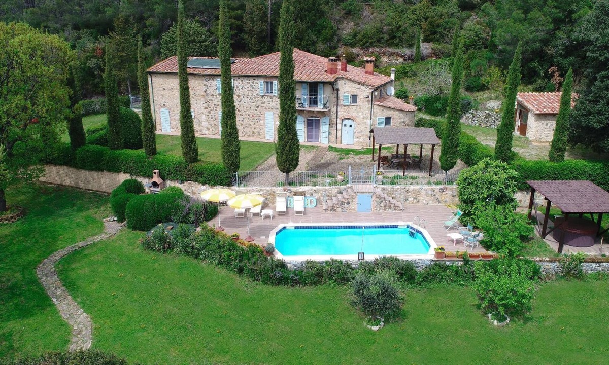 Montecastelli Other | Holiday House in Montecastelli Pisano with Private Parking