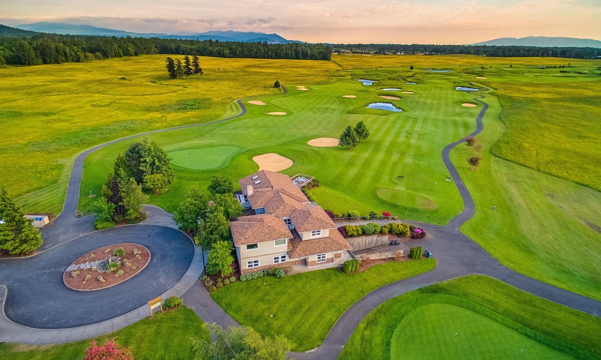 Meridian Hotel | Holiday Inn Express Bellingham by IHG