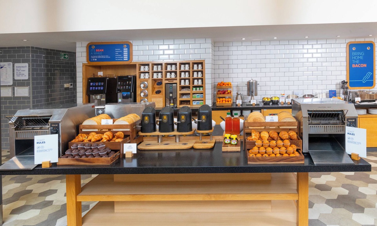 Little Hay Hotel | Holiday Inn Express Birmingham Airport NEC by IHG