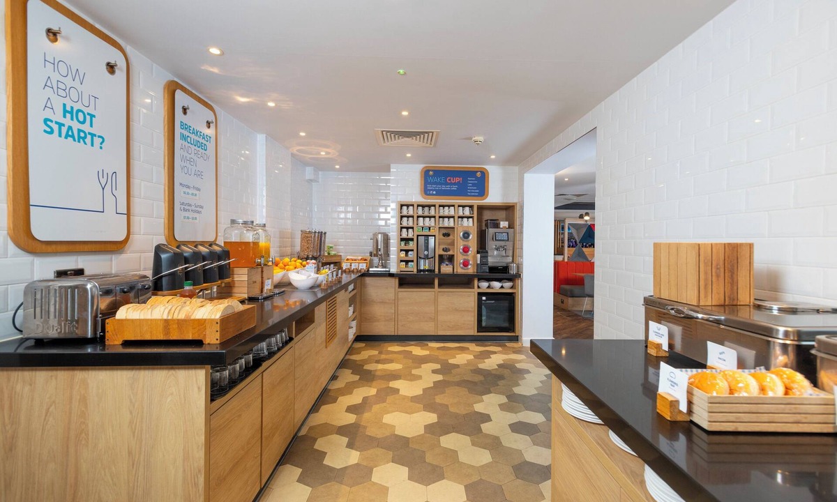 Exeter Hotel | Holiday Inn Express Exeter - City Centre by IHG