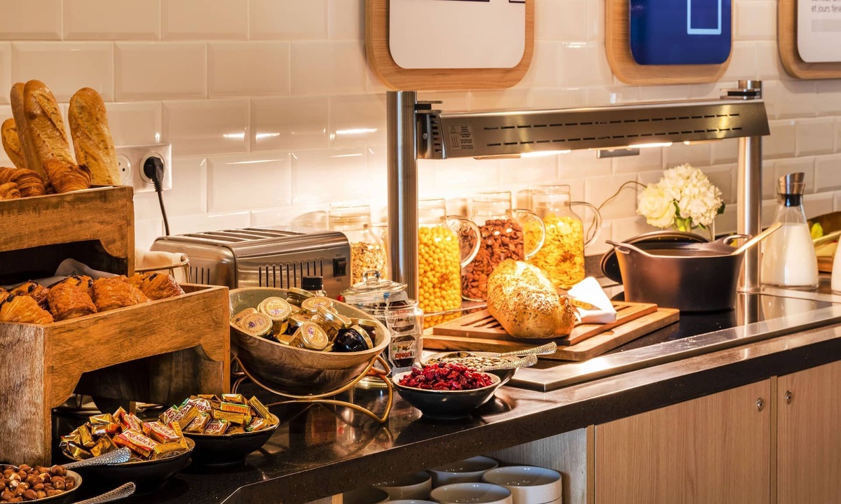 L'Arenas Hotel | Holiday Inn Express Nice Grand Arenas by IHG