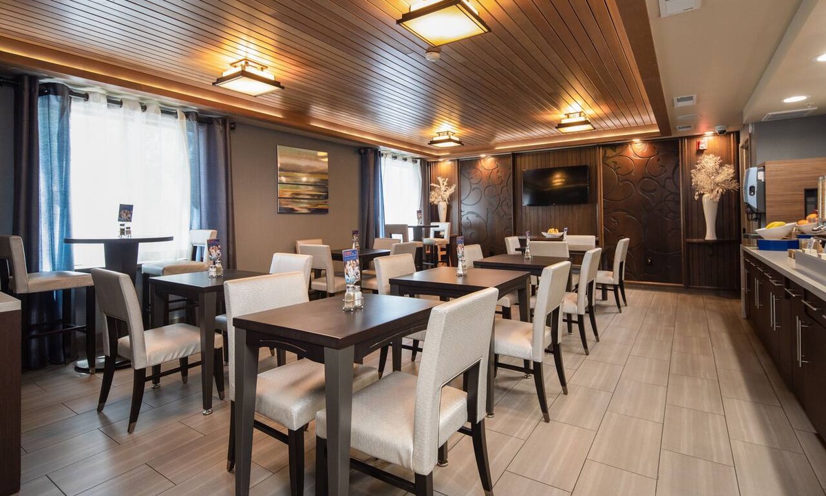 Staumbaugh Heller Hotel | Holiday Inn Express Redwood City-Central by IHG