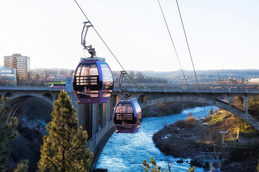 Spokane Hotel | Holiday Inn Express Spokane Airport by IHG