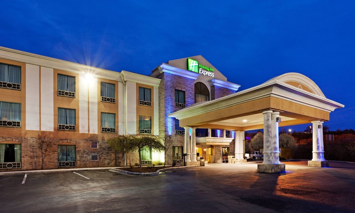 Woodbine Hotel | Holiday Inn Express & Suites Corbin by IHG