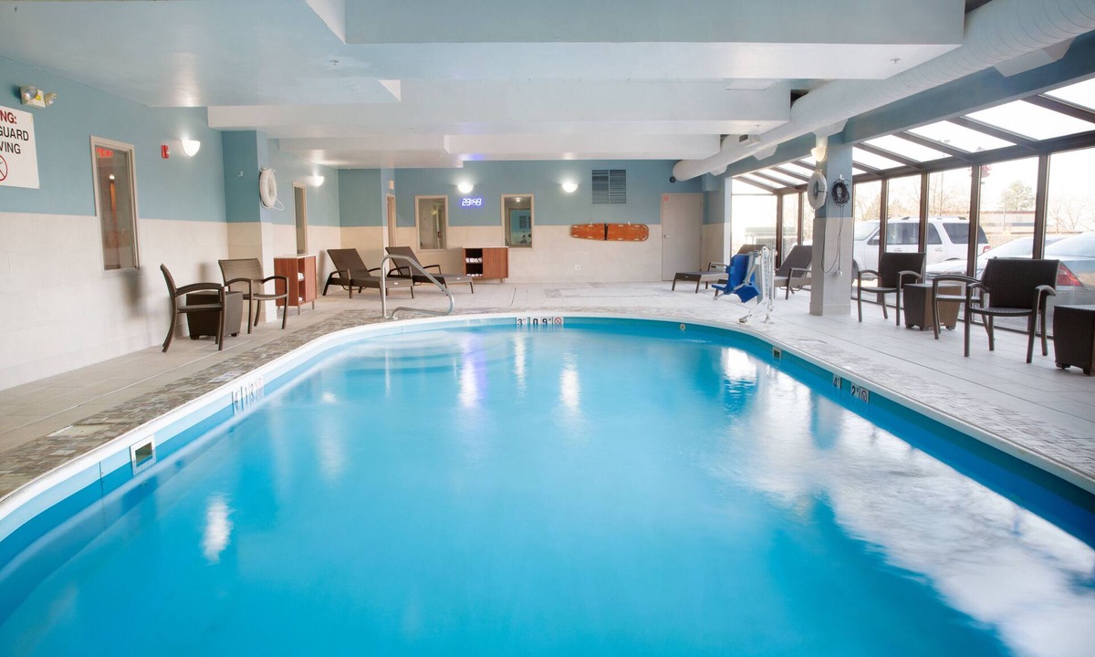 Huber Heights Hotel | Holiday Inn Express & Suites Dayton-Huber Heights by IHG