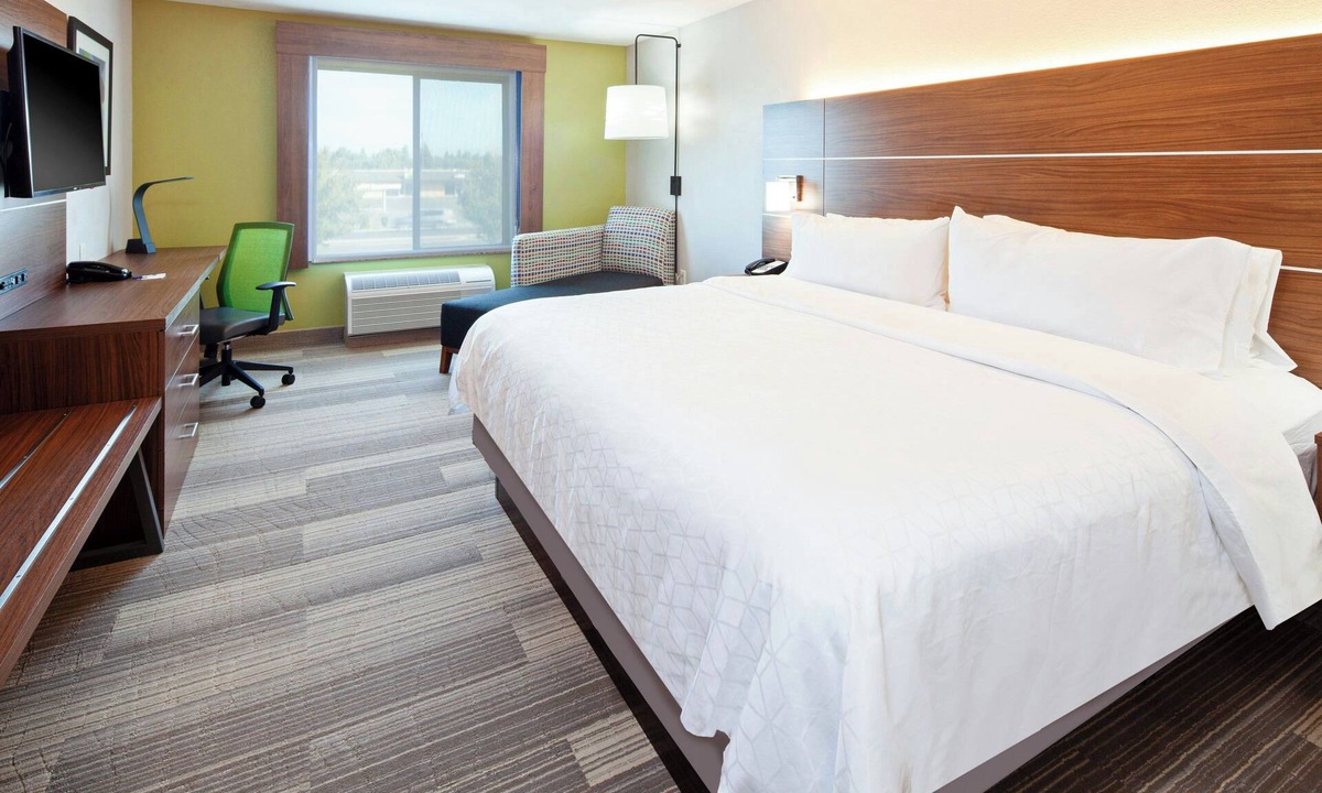 Clovis Hotel | Holiday Inn Express & Suites Clovis-Fresno Area by IHG