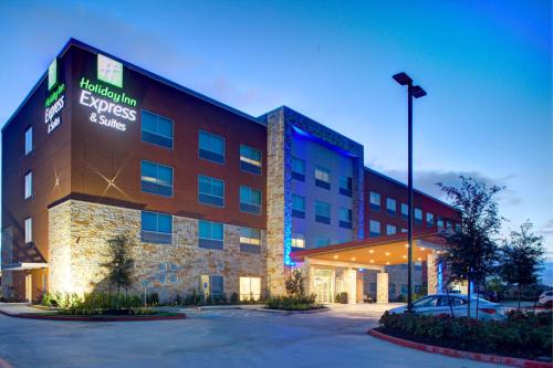 Cypress Hotel | Holiday Inn Express & Suites - Houston NW - Cypress Grand Pky by IHG