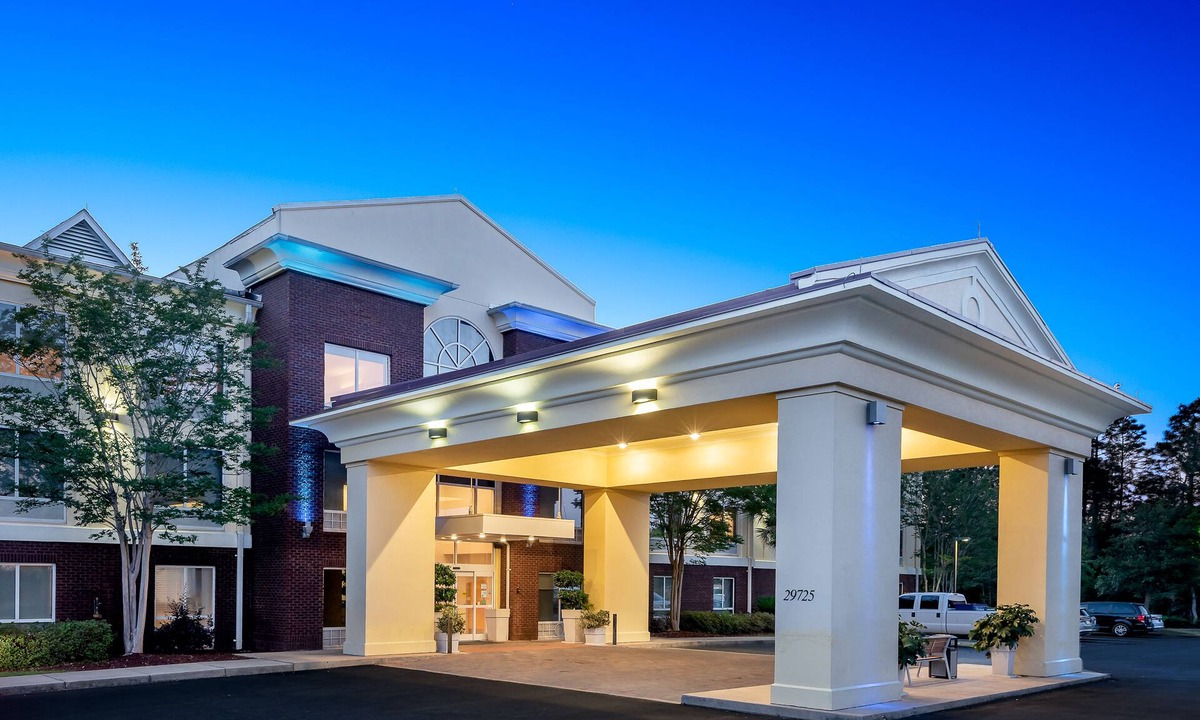 Malbis Hotel | Holiday Inn Express & Suites Daphne- Spanish Fort Area by IHG