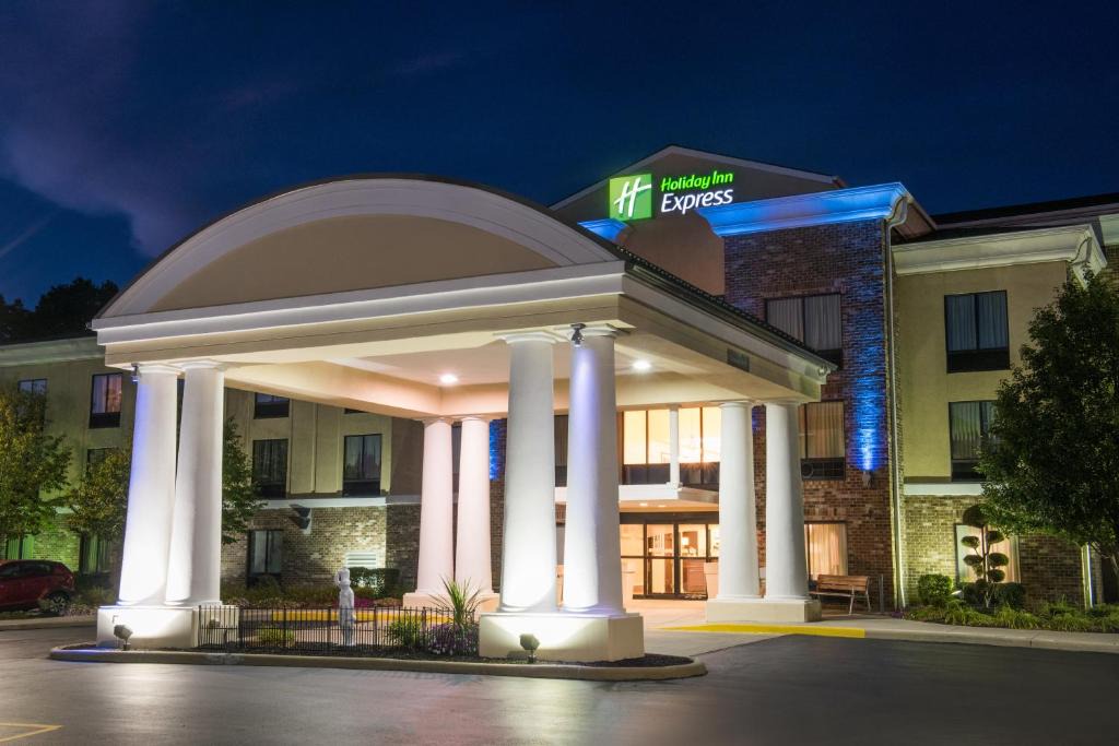 West Middlesex Hotel | Holiday Inn Express & Suites - Sharon-Hermitage by IHG