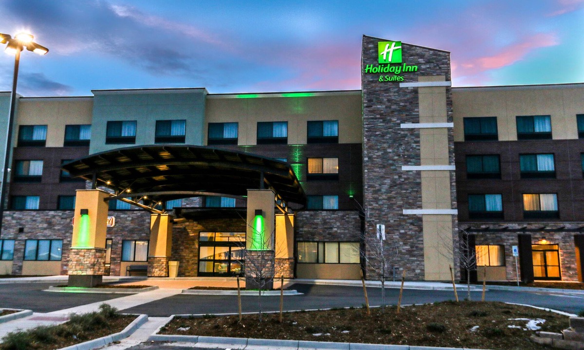 Centennial Hotel | Holiday Inn & Suites Denver Tech Center-Centennial by IHG